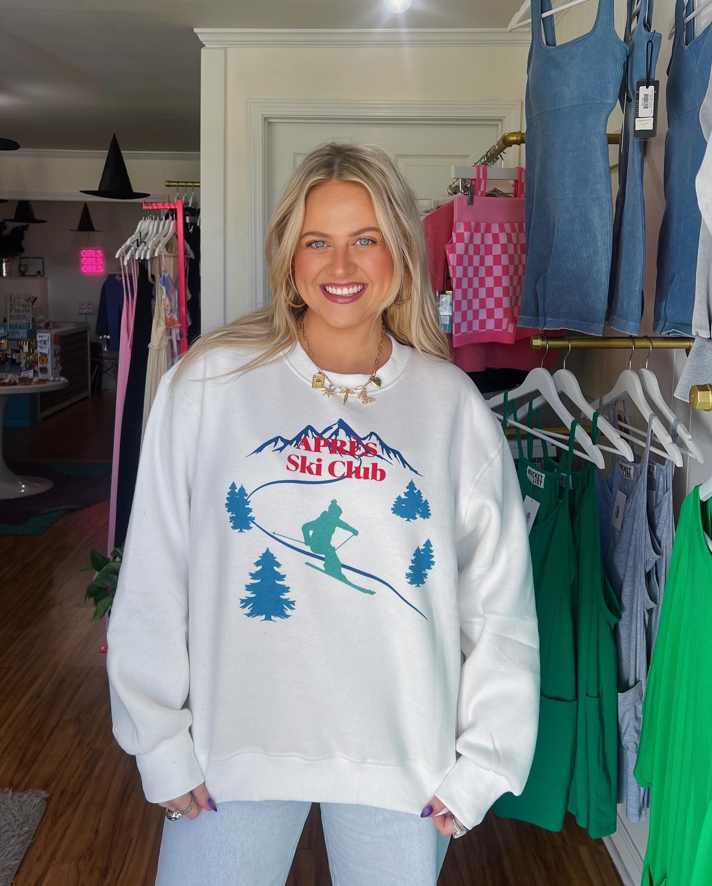 Apres Ski Club Sweatshirt