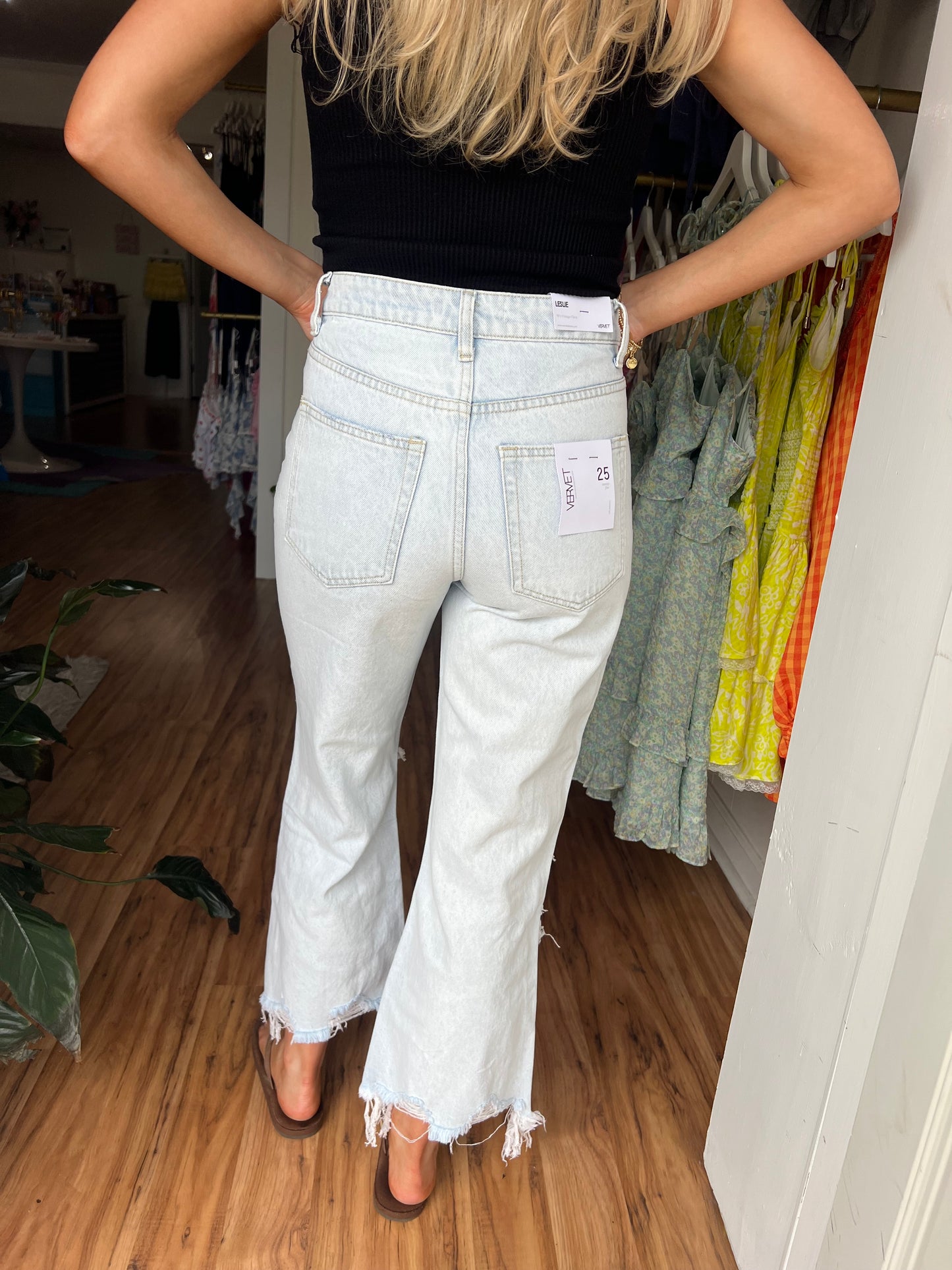 Nashville Moon 90's Vintage Crop Straight Jeans