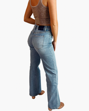 Load image into Gallery viewer, Leslie 90&#39;s Vintage Flare Jeans
